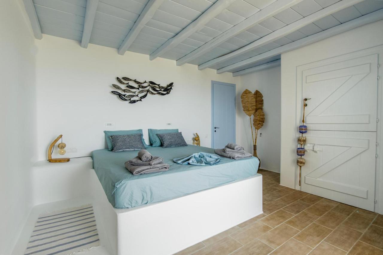 Villa Rossi Paros Luxury Apartments And Suites ドリオス エクステリア 写真